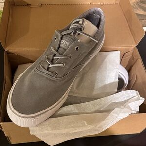 Sperry Top-Sider Men’s 10.5 New in Box